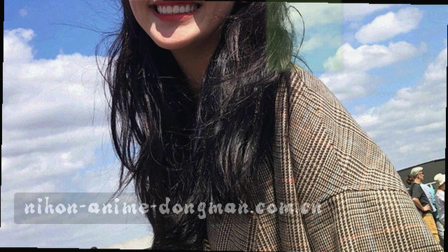治愈系夜间档合集封面的小镇灯火与药草园画面